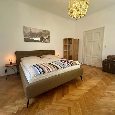 Charmantes Altbau-apartment In Der Altstadt 公寓